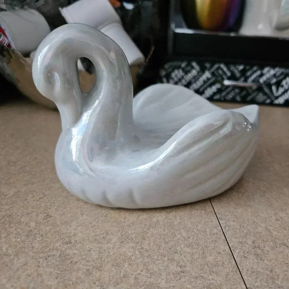 Vintage  Irridescent Gray/White Swan Holder Pot Trinket
